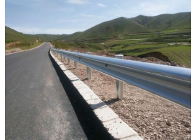 济南市公路波形护栏工程